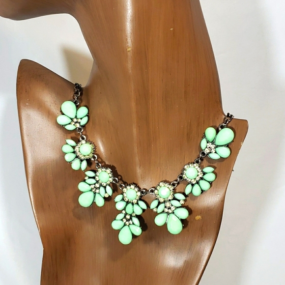 Jewelry - Statement Necklace